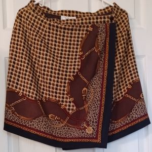 TALBOTS Wrap Skirt Size 10P houndstooth in black and brown tan chains 100% SILK